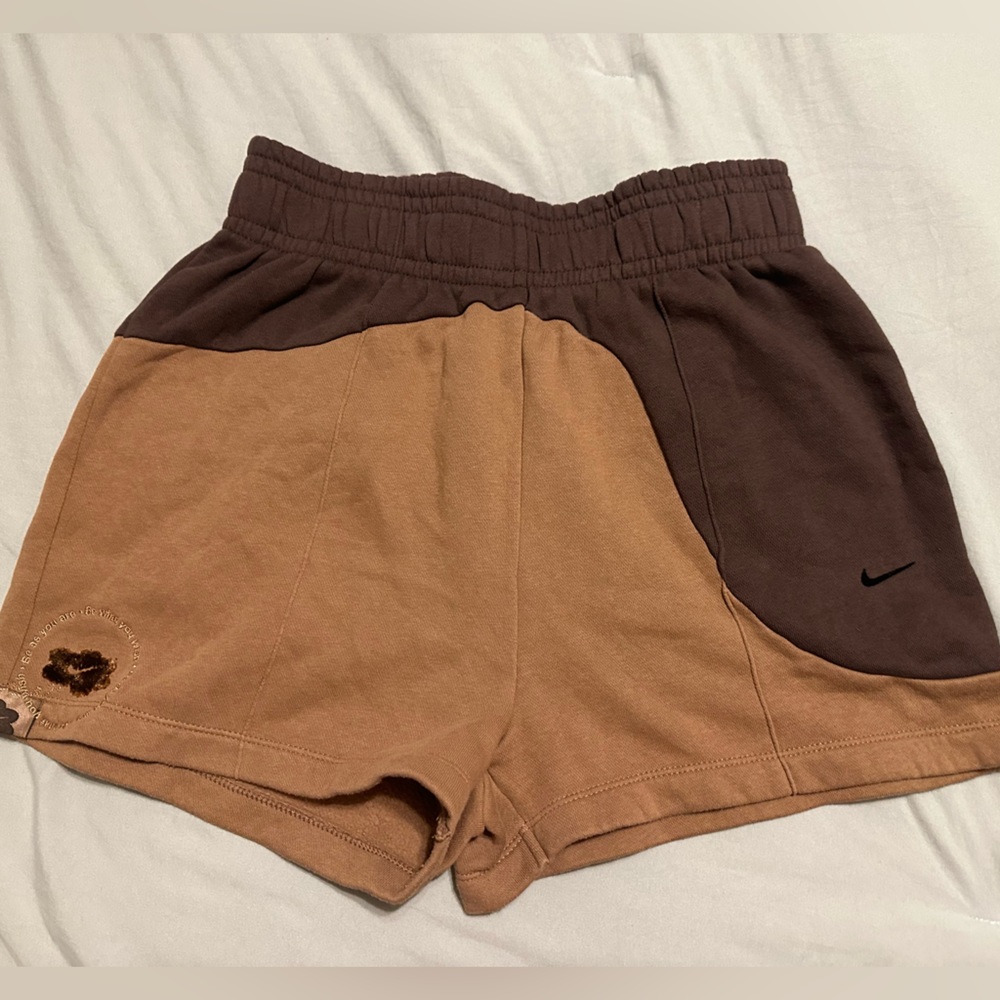 cloth nike shorts